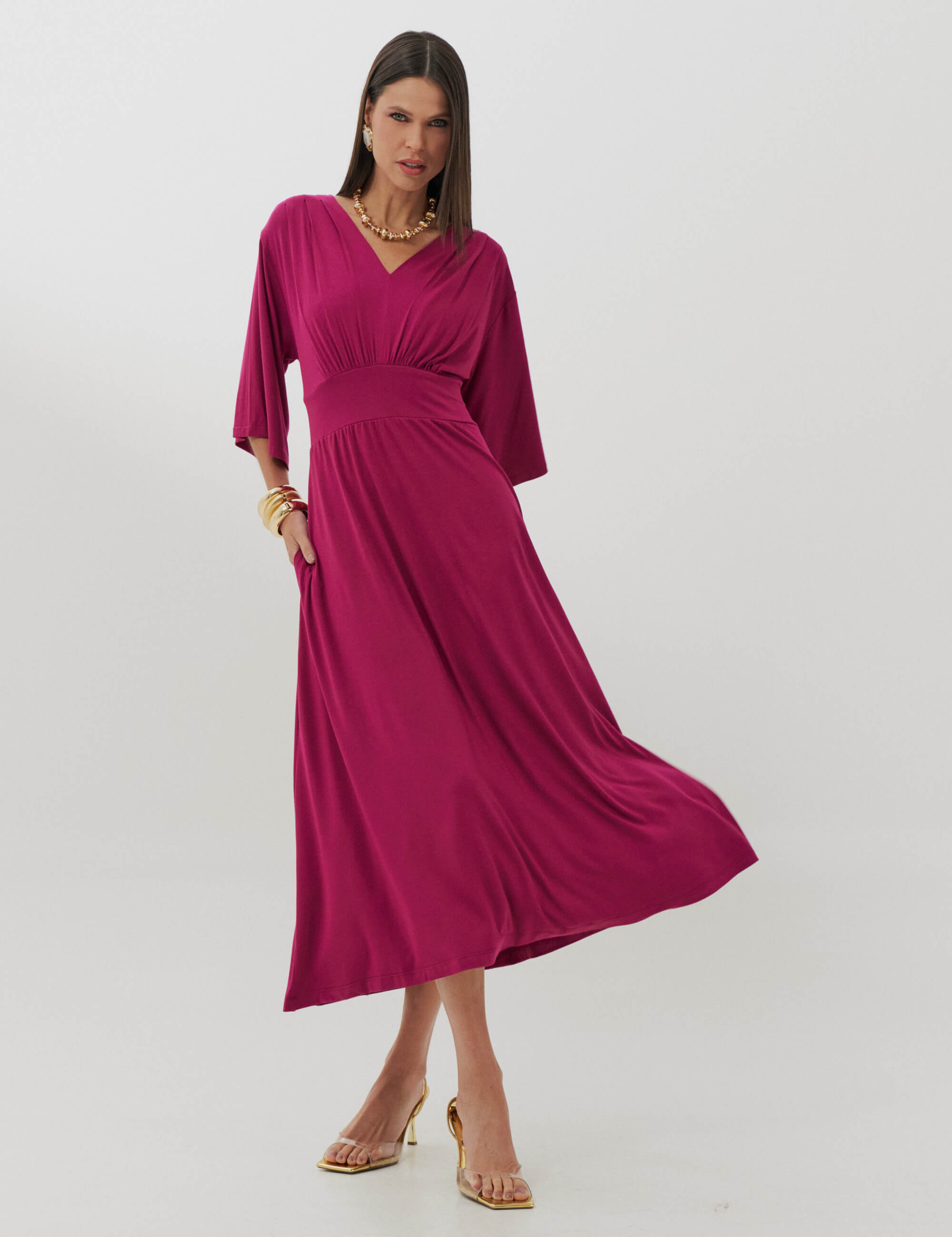 Vestido Violeta Pink Midi em Malha MVS com Manga Sino, Pala