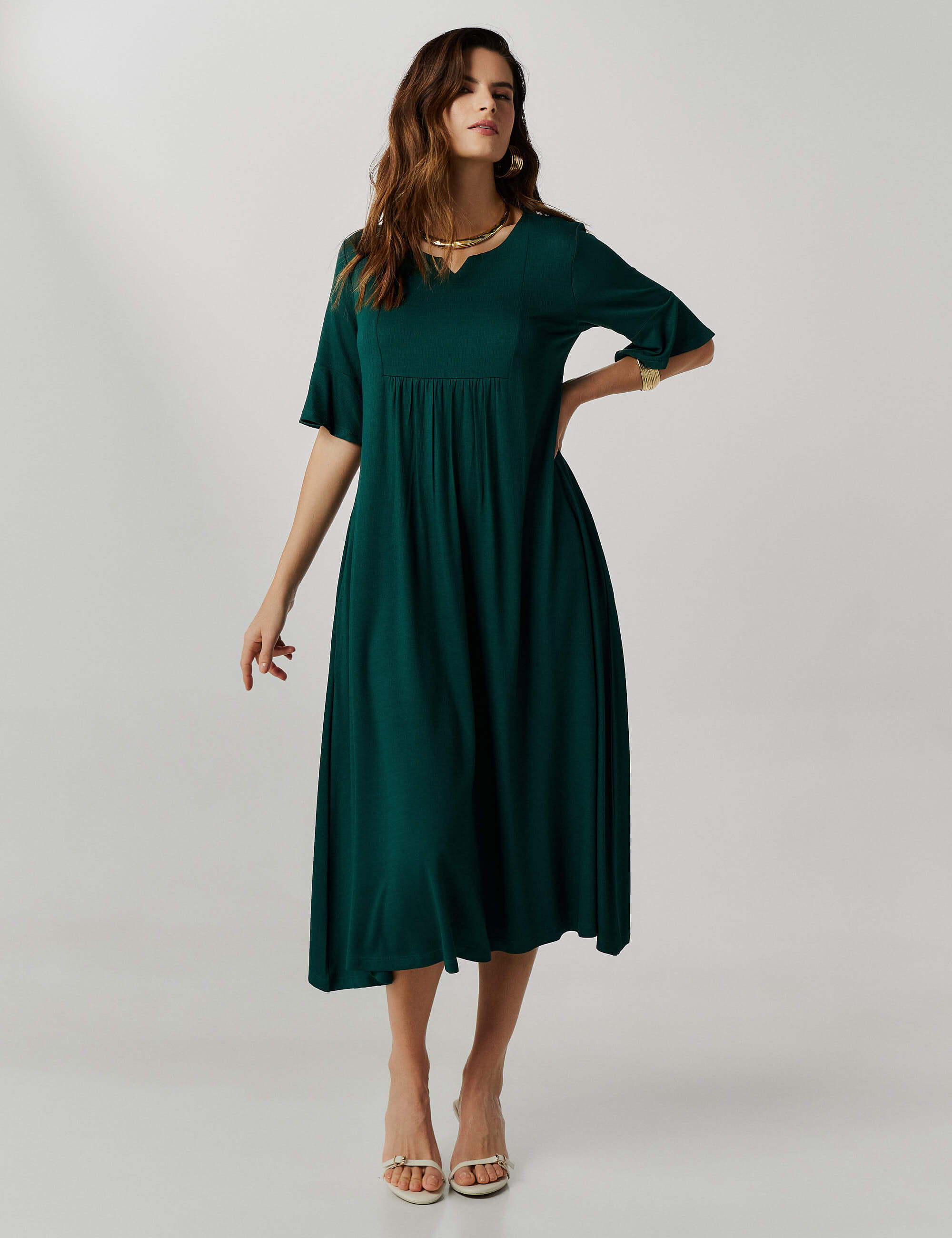 Vestido Midi Verde Escuro em Tecido Vicenza: Elegância, Conforto e