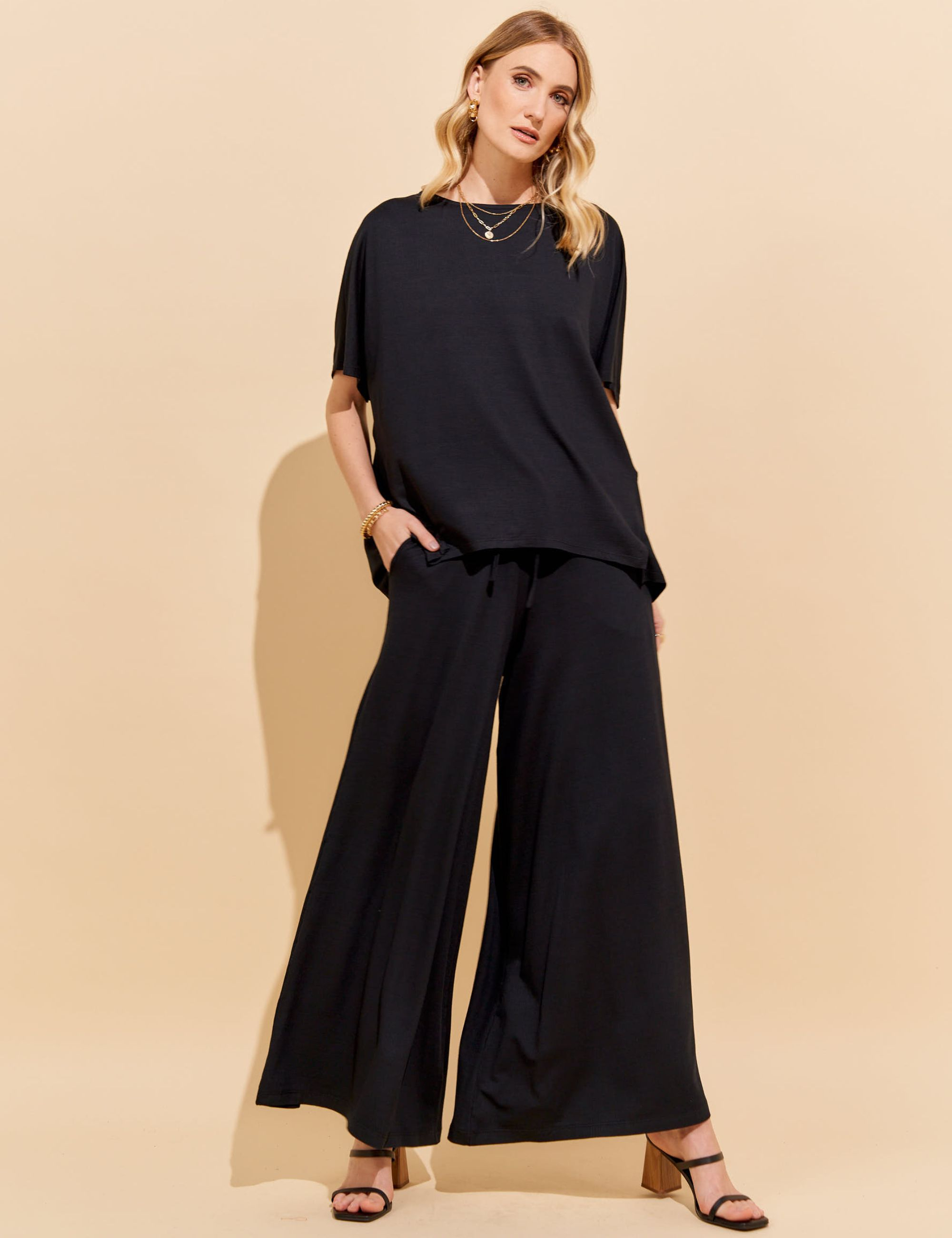 Calça Pantalona Viscose Preta CalÃ§a Viscose Lisa Calça Feminina